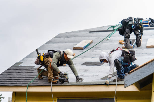 Professional Gutter Installation technician working in Sumner, WA